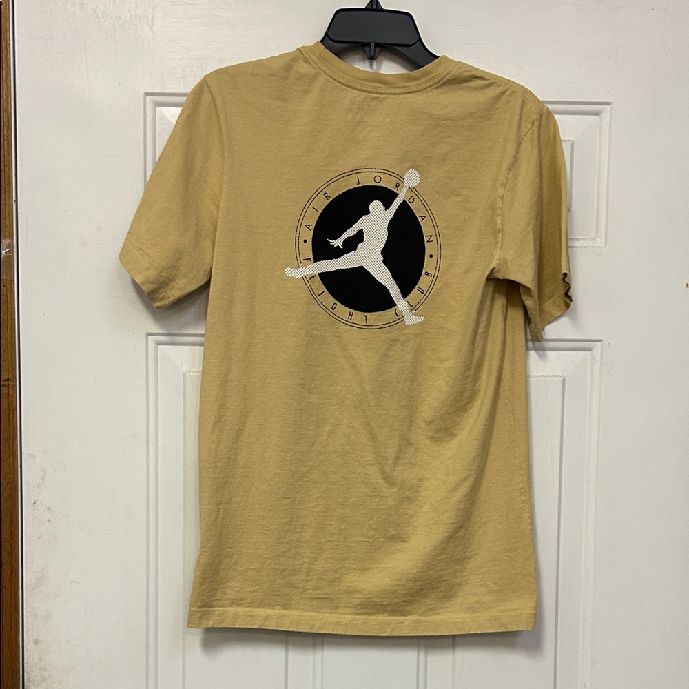 Jordan Air Flight Club Men's small Tan T-Shirt
